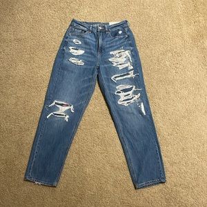 American Eagle size 4 Mom straight jeans with rips and patches